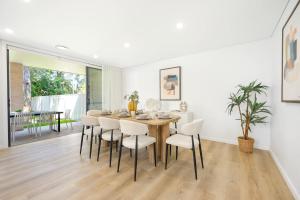 Central 4BR Retreat Near Beach & Waterfront