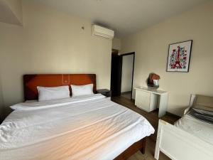 Comfortable 3 BR Seaview Next to Okada Casino Manila Airports MOA