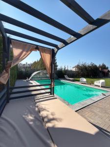 Orchard Villa