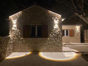 Villa Mirna, with private pool near Šibenik