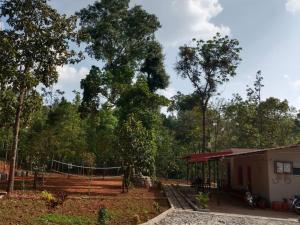 Giri Male Homestay By StayApart