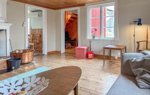 3 Bedroom Amazing Home In Mariannelund