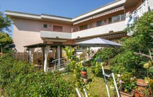 Stunning Apartment In Marina Di Massa With Wifi