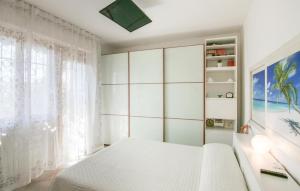 Stunning Apartment In Marina Di Massa With Wifi