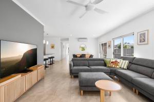 1 Seaspray Avenue