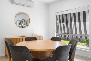 1 Seaspray Avenue