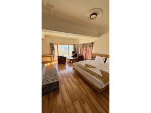 Overland Heights - Near Leh Airport