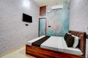 Hotel O Prem Mandir Formerly Charnamrit Vatika