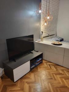 Apartament blisko plaży z widokiem na Kamienną Górę