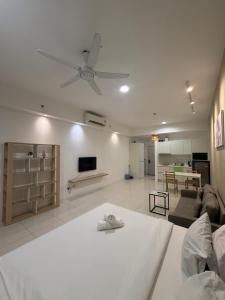 Chambers Sarvice Suites By Mtr