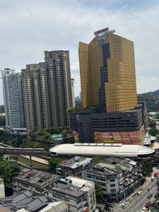 Chambers Sarvice Suites By Mtr