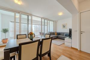 Marie 2 BDR Apartment