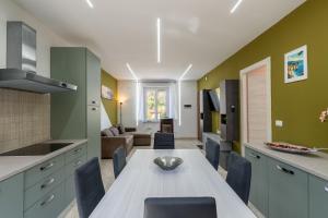 FREE PARKING - Trilocale nel verde