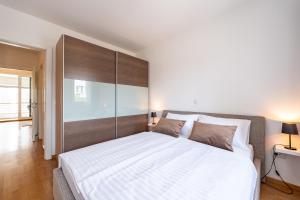 Marie 2 BR Apartment