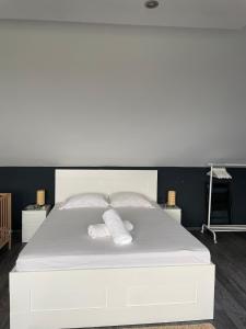 Family Retreat in Kineta I Near the Beach