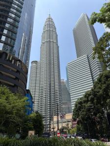 Sky Suites Klcc Near BY CloutHaus