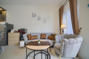 Khayana dMaple - Modern Staycation Villa near Palagan Jogja