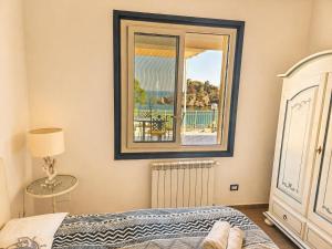 Taormina Isola Bella Apartment - Taormina Holidays