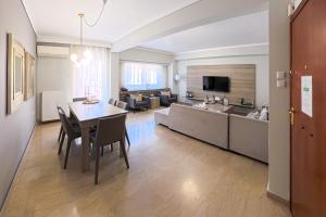 Grey Suite Filoxenia