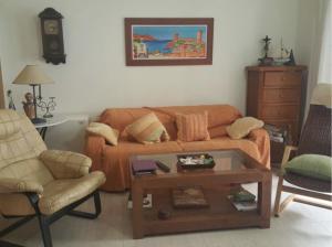 LETS HOLIDAYS Nice Apartment with 2 Terraces