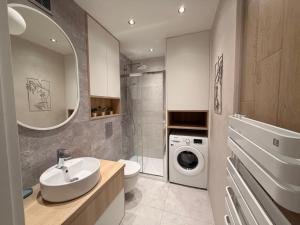 Kochanowskiego Suite Near Old Town by Downtown Apartments