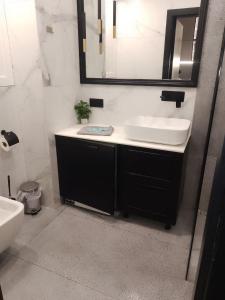 Golden Warsaw - Kolejowa Street