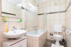 Apartments Baltazar with Sea View&Jacuzzi