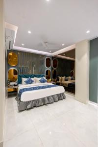 The Arjun - Newly Built Hotel Just 3 Mins from Metro and Railway Station