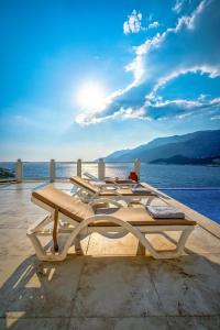 Villa Alis stunning sea view with Infinity Pool