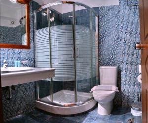 HOTEL VICKY II