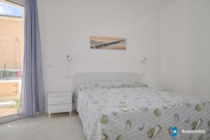 Villino nuovo con giardino a soli 450m dalla spiaggia di Porto Ottiolu