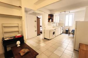 Sunny apartment right in the center of Perpignan