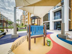 Escape24 Elegant 1BR with Burj khalifa Views in Meydan One