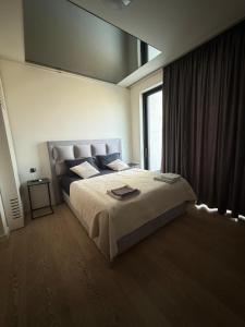 BW Metropolitan Penthouse with River View