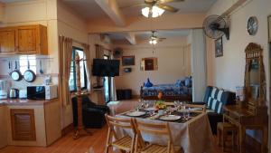 Kata Apartment - 3hvězdičkové hotely ve městě Kata pláž