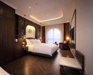 Eli Suites