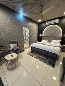 Hotel Maheshwari Tehri