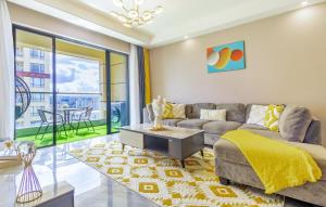 Elegant 1BR at Alba Gardens,Steps from Yaya Centre