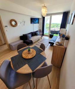 Kiadó közvetlen vízparti 1 szoba, nappali minim 2 ejszakára