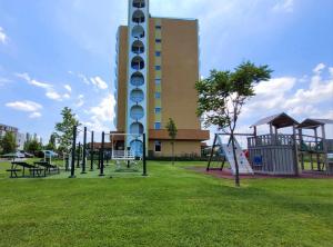 Kiadó közvetlen vízparti 1 szoba, nappali minim 2 ejszakára