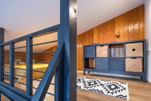 White Lotus Mini Loft House