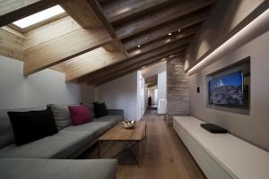 Edelweiss Apartments