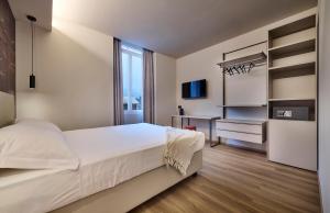 Monolocale 2 - via Sassi, Lecco