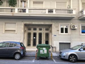 Modern Semi Basement in Kolonaki