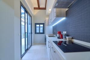 Invalencia - Alberic Waves L House