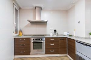 2bdrm+2wc Balmes Flat Central Market by Invalencia