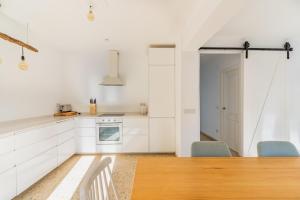 Cabalicious Flat-big families by Invalencia