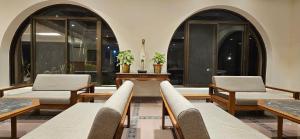 Hotel Lumbini Garden New Crystal