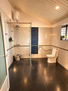 Hidden Grove Retreat Luxury 6BR Private Pool Villa at Chilkur