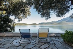 Villa Penelope - Unique beachfront house